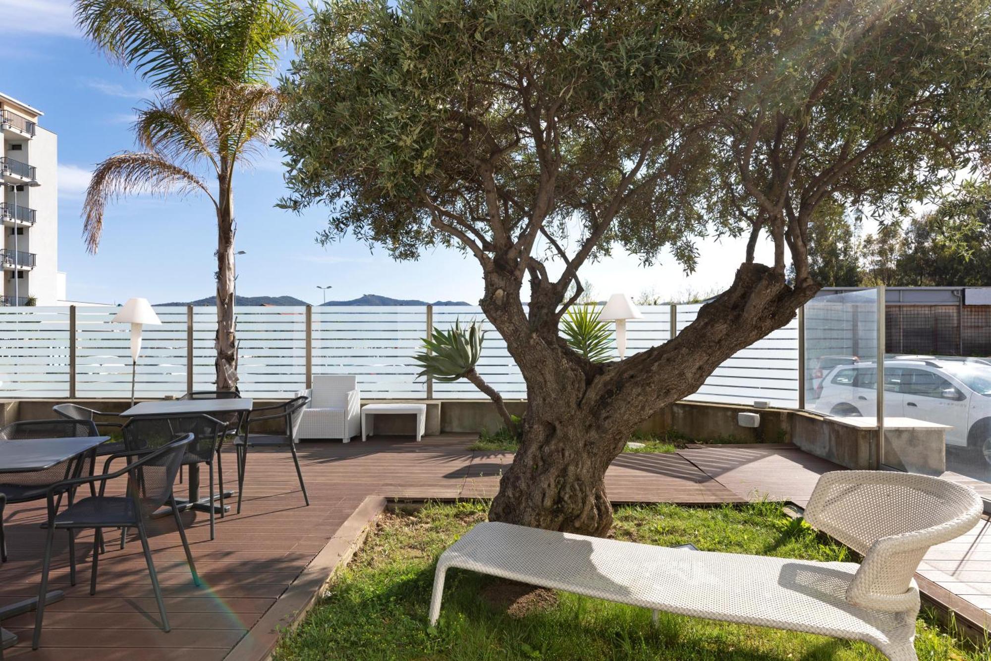 Hotel B&B Hotel Savona 3*