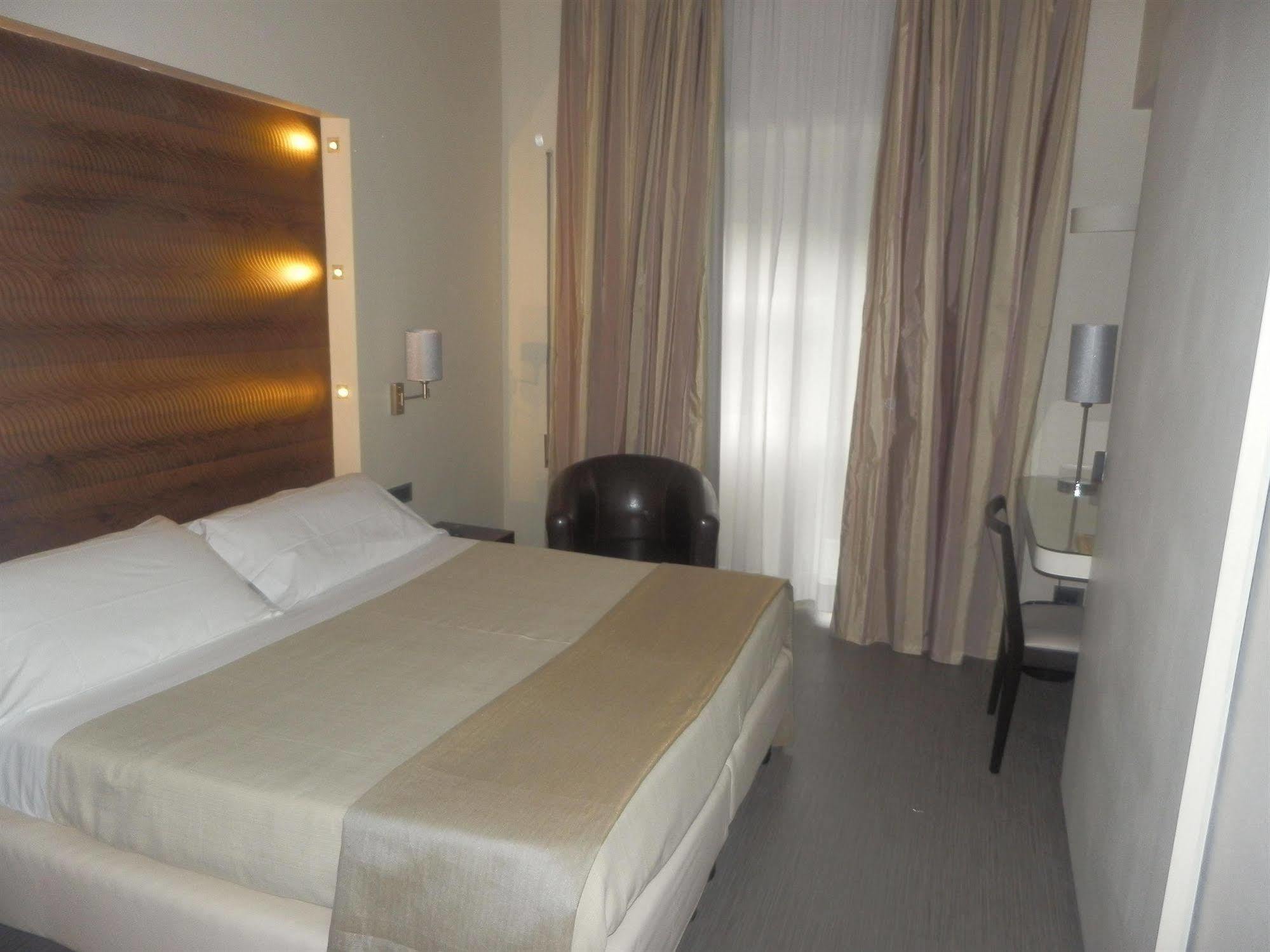 B&B Hotel Savona 3*