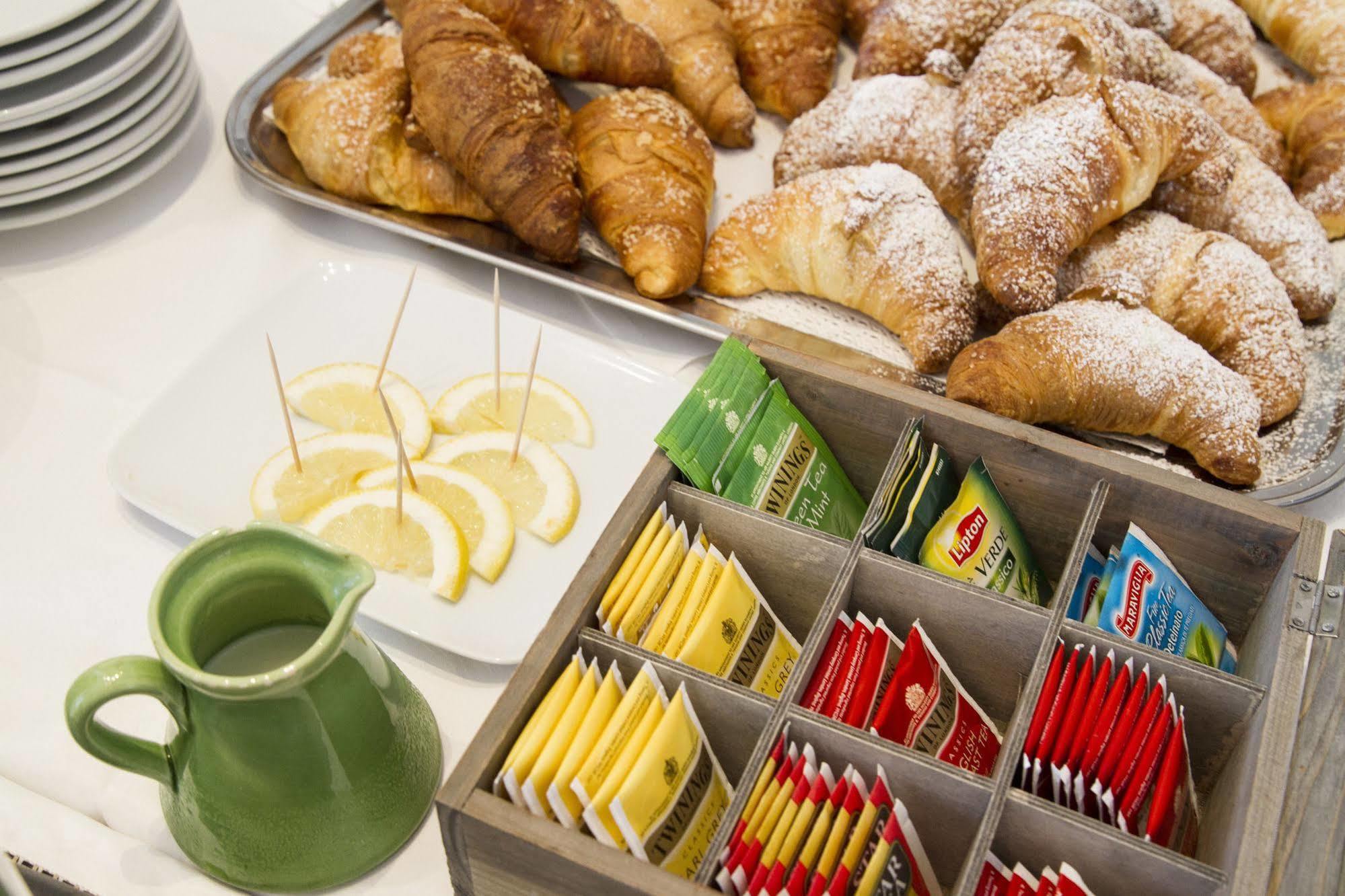 B&B Hotel Savona Hotel