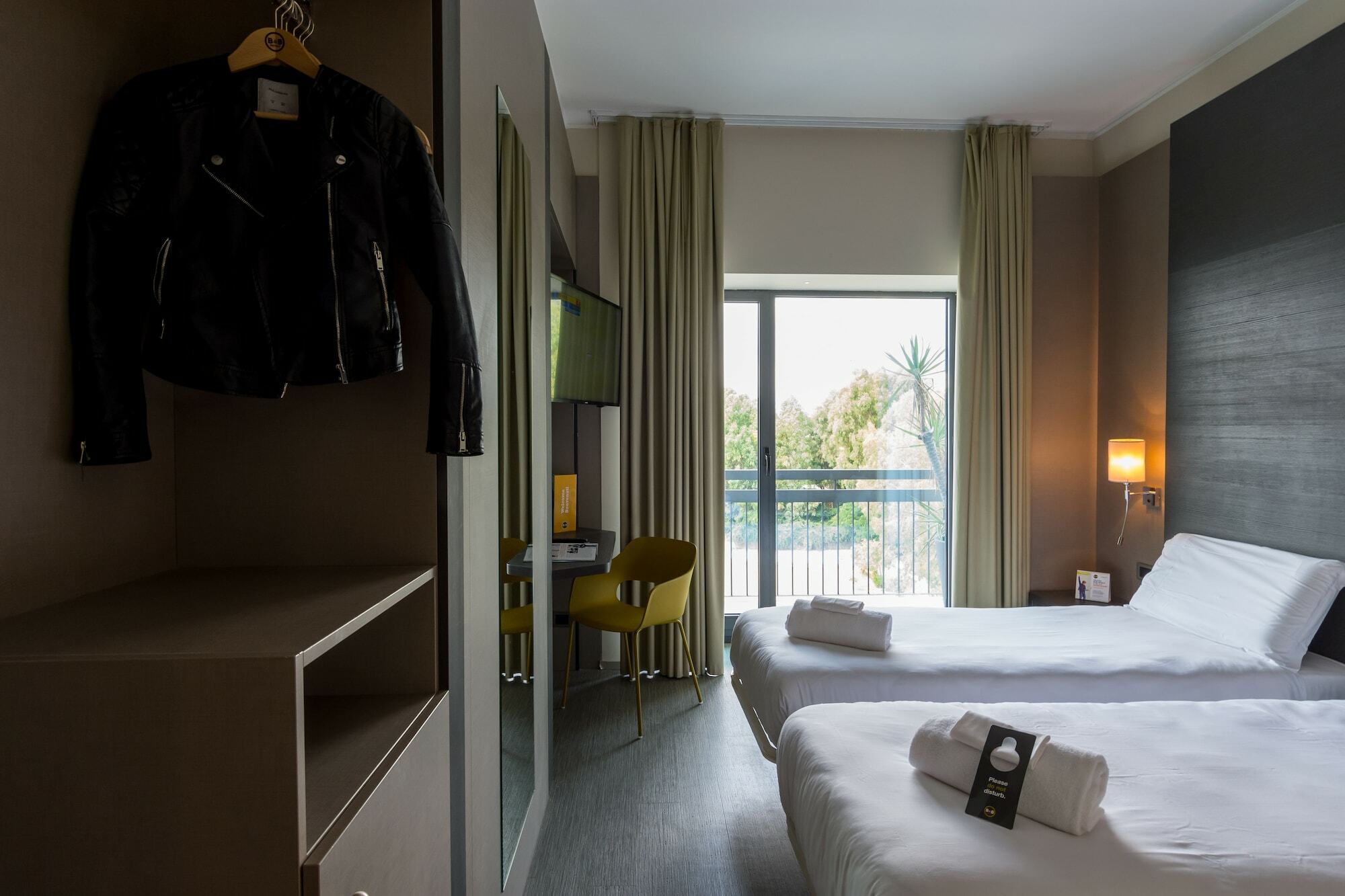 B&B Hotel Savona Hotel